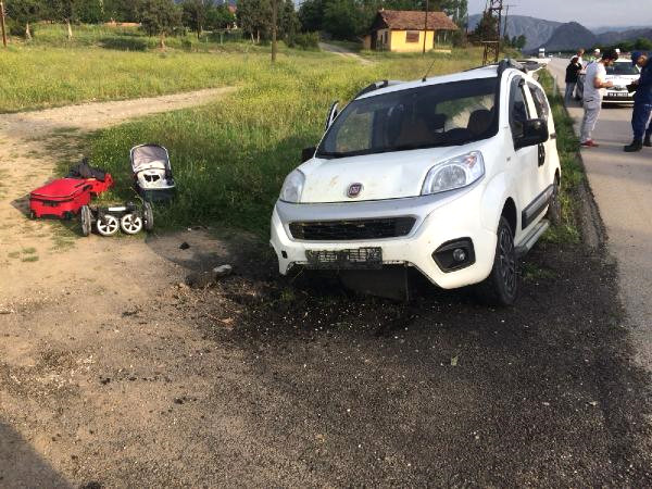 Çorum’da Kaza:  1’i Bebek, 3 Yaralı