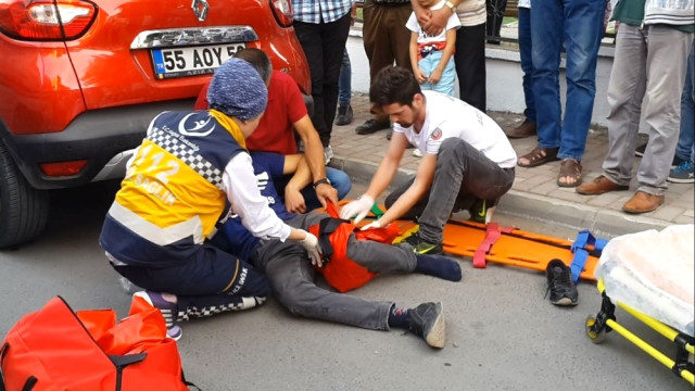 Otomobil ile Motosiklet Çarpıştı: 1 Yaralı