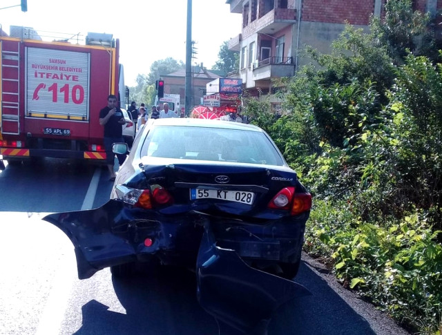 Samsun’da Otomobil Yolcu Yolcu Otobüsüne Çarptı: 1 Ölü, 1 Yaralı