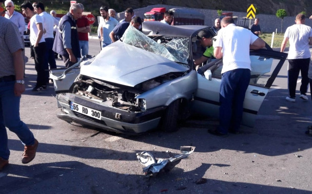 Samsun’da Trafik Kazası: 1 Ölü, 4 Yaralı