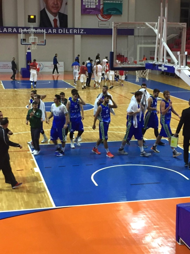 Denizli Basket Ligin İlk Maçını Farklı Kazandı