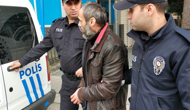 Akaryakıt İstasyonunda Eniştesini Bıçaklayan Şahıs, Ruh Sağlığı Hastanesine Sevk Edildi