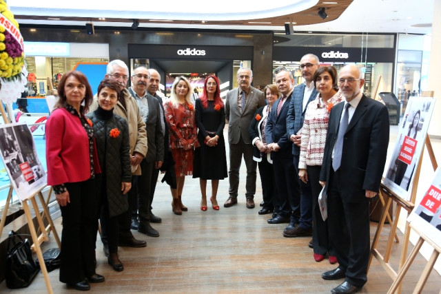 Bu Utanca Dur Deyin’ Temalı Fotoğraf Sergisi Açıldı