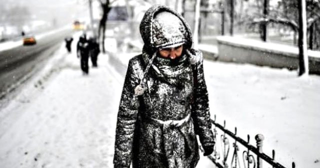İstanbul’da Çarşamba Günü Beklenen Kar Yağışı Megakenti Günlerce Esir Alacak