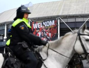 Hollanda Üstün Ligi’nde Feyenoord-Ajax Maçı Grev Nedeniyle Ertelendi