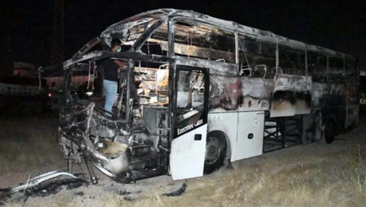İran’da Pakistanlıları taşıyan otobüsün devrilmesi sonucu 28 kişi öldü, 23 kişi yaralandı