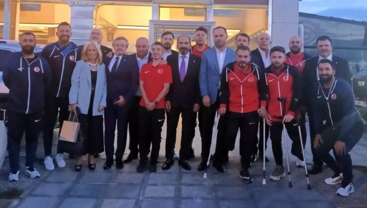 TFF İdaresi, Ampute Futbol Ulusal Grubu ile Bir Ortaya Geldi