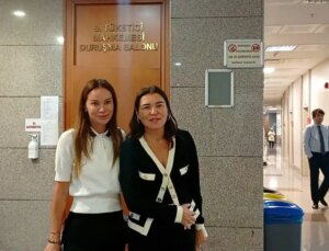 Esin Övet Estetik Ameliyatı Sonrası Görme Kaybı Yaşadı, Doktora Tazminat Davası Açtı